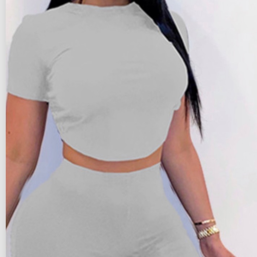 Backless short set